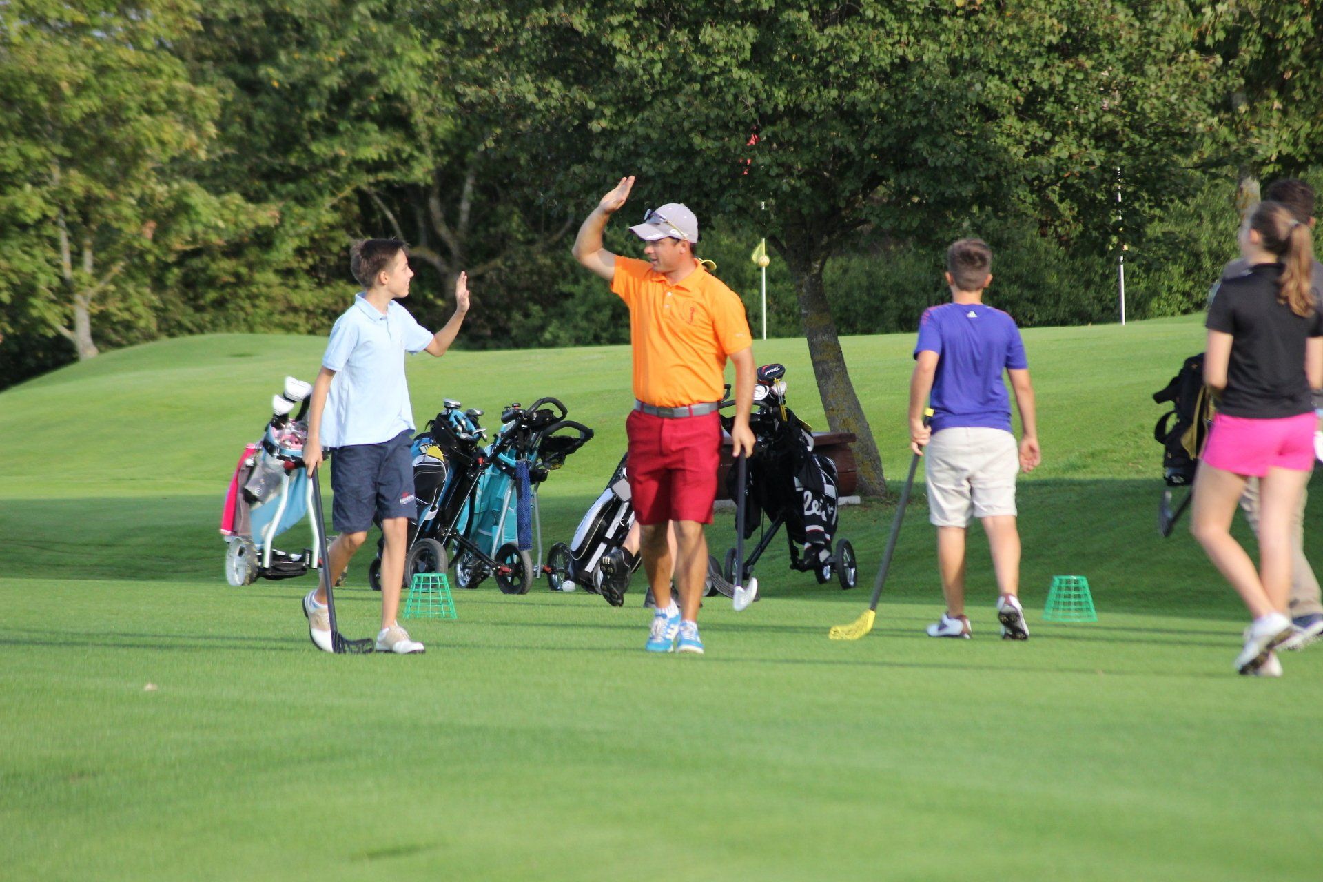 Jugendtraining auf dem Golfplatz